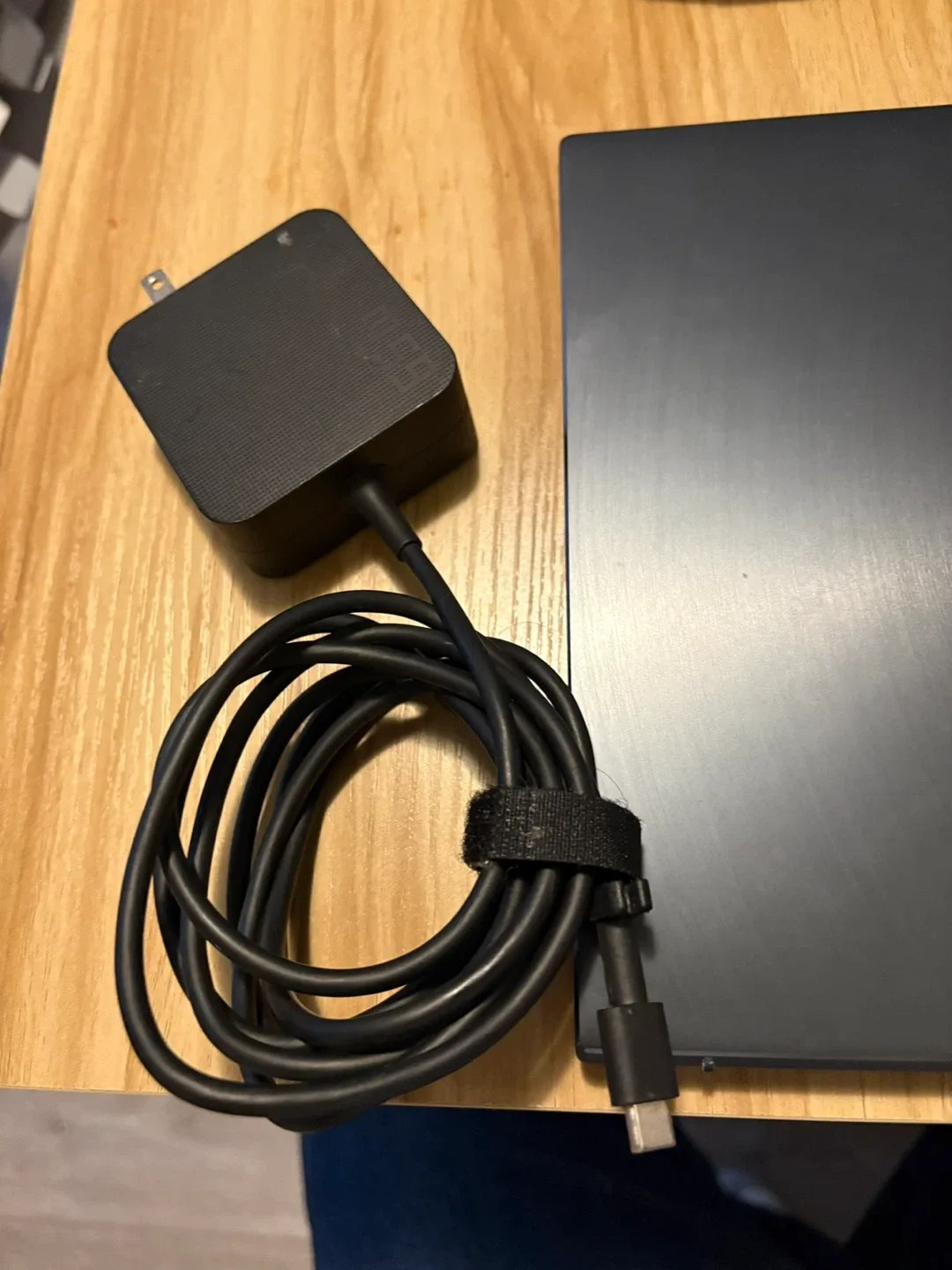 ASUS ZenBook 14 image indicator(7)