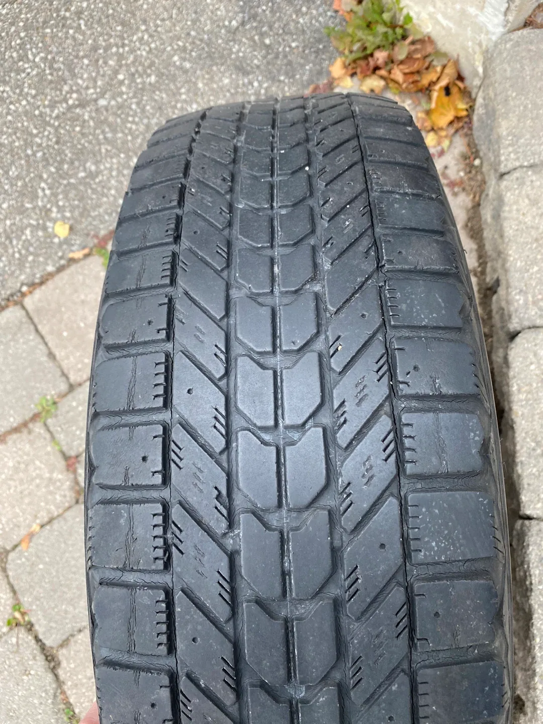 16 inch Rims & winter tires 215/70r16 5x114.3 bolt Toyota Lexus image indicator(3)