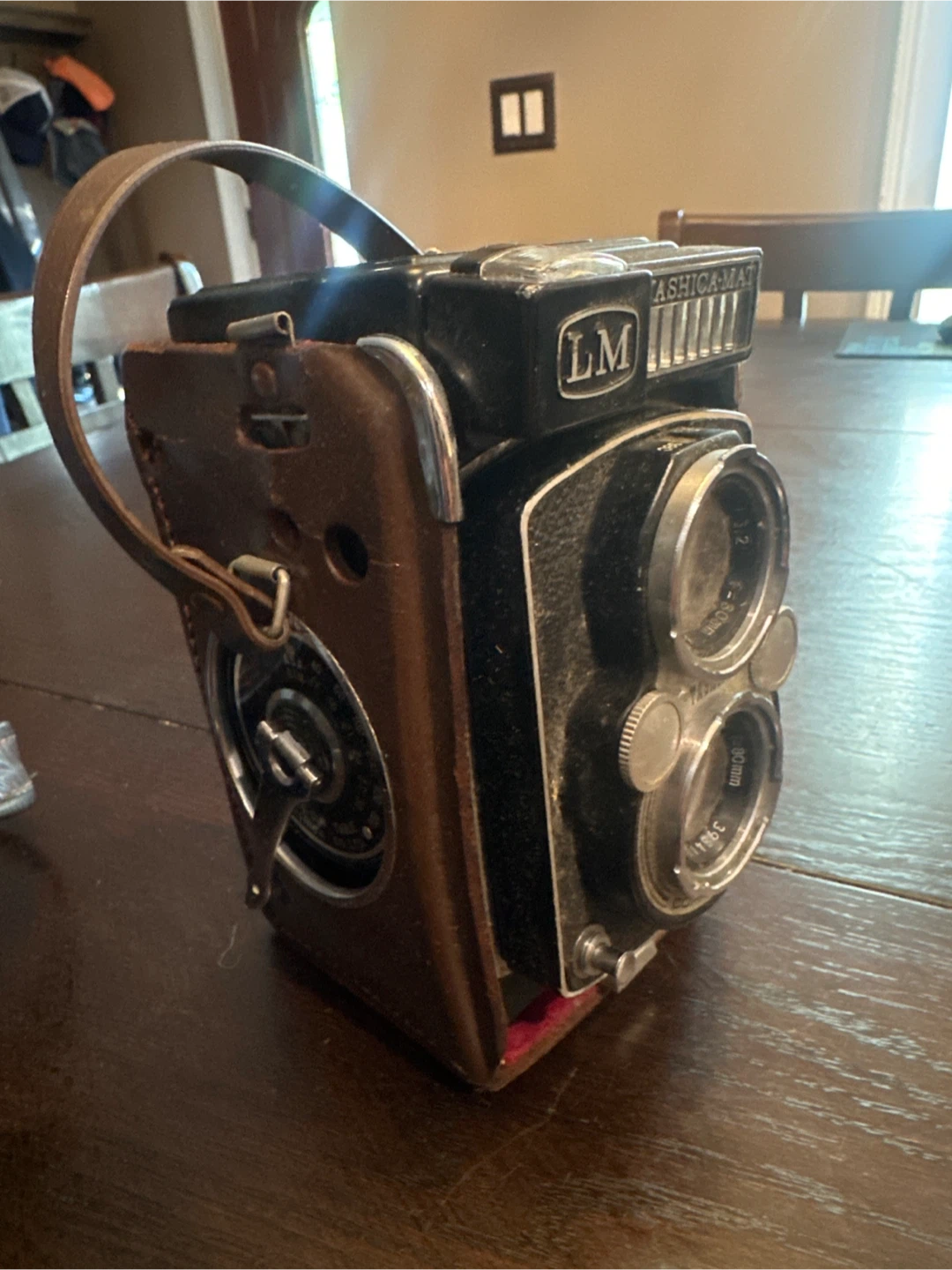 Yashica-Mat Twin Lens Reflex Camera - photo 5