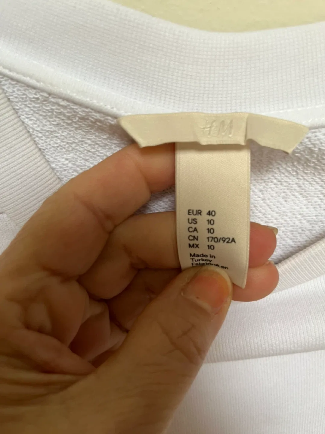 H&M White Floral Embroidered Crop Top - US 10 image indicator(3)