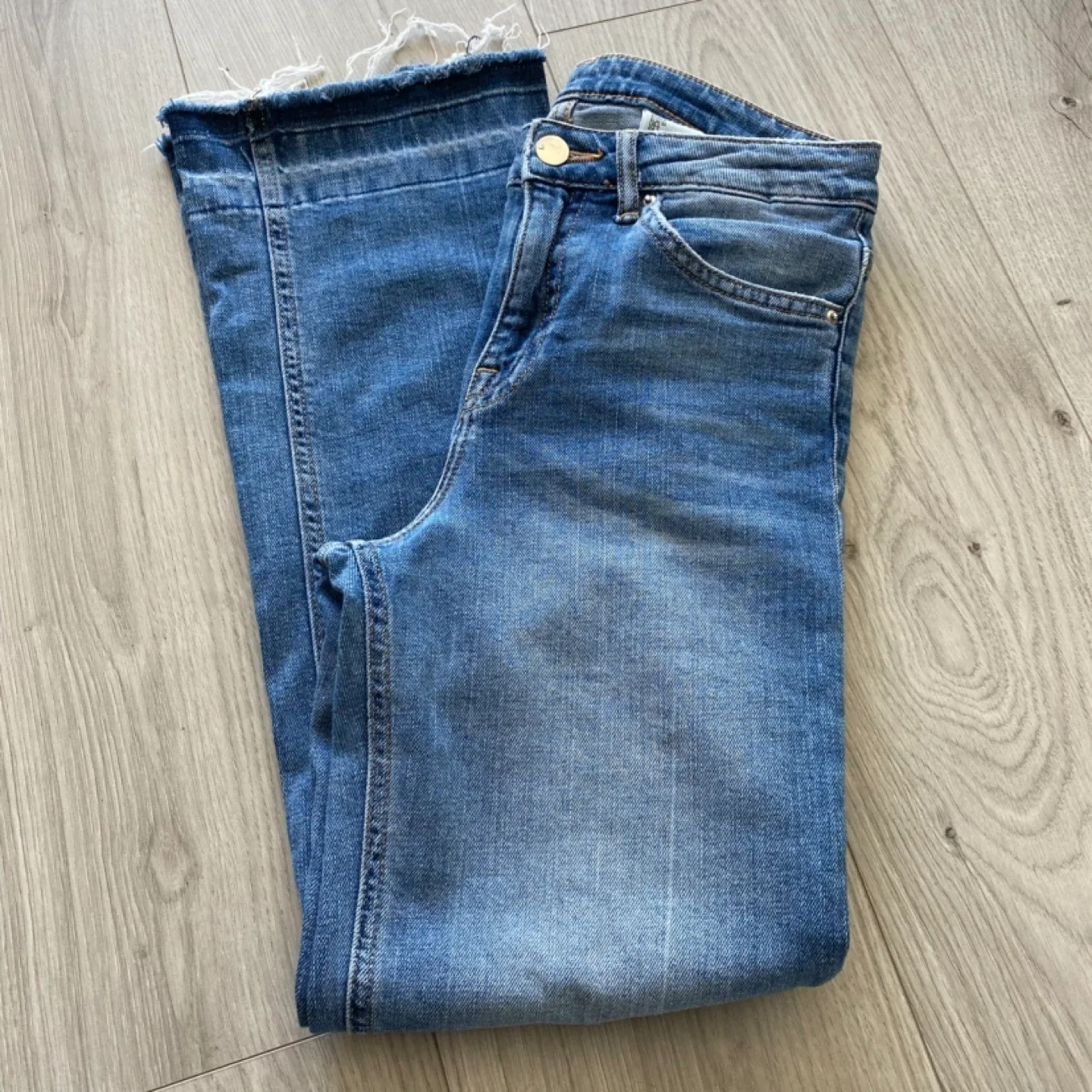 H&M Blue Denim Boot Cut Jeans (2) image indicator(3)