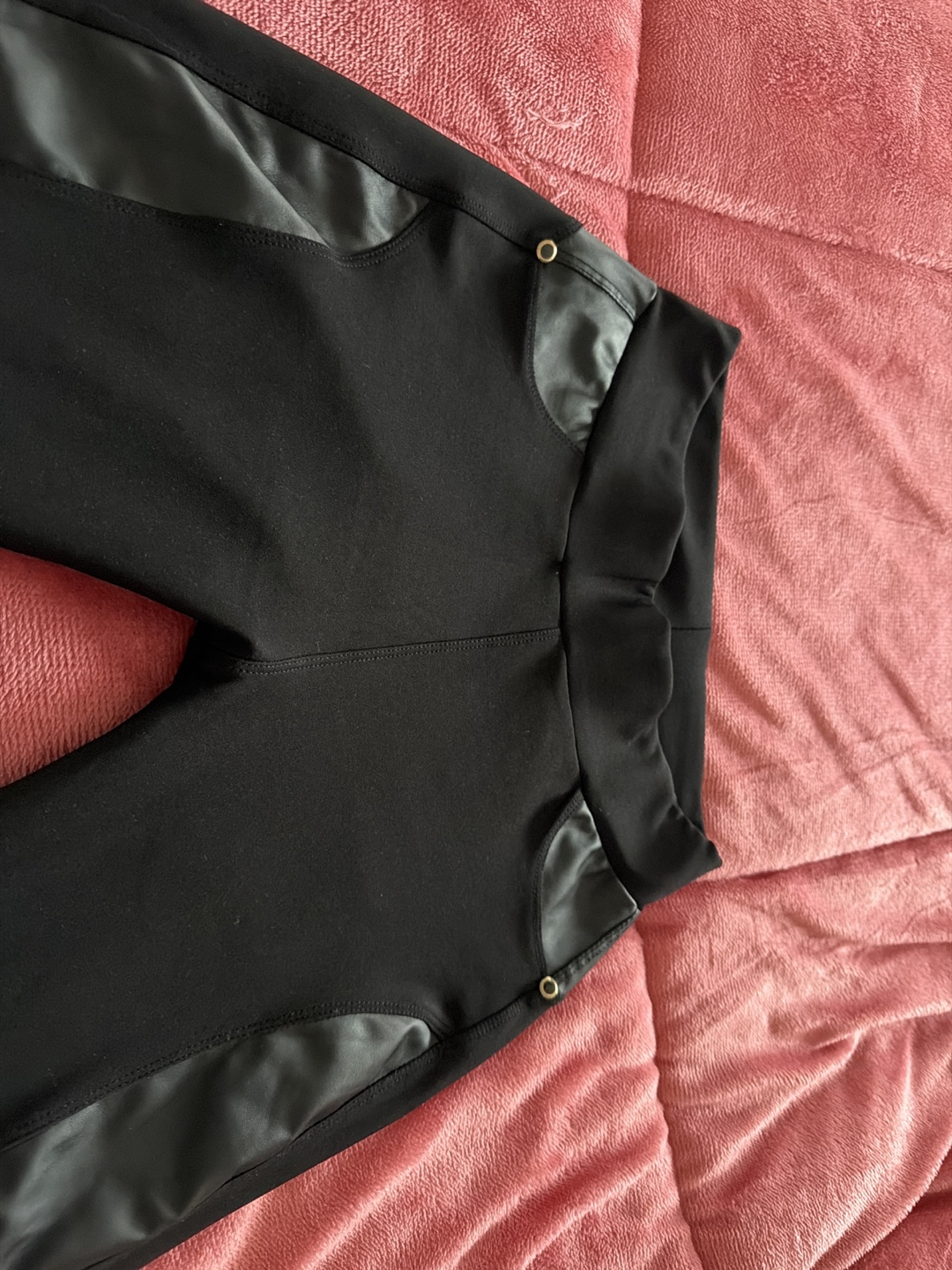 On Concept Black Faux Leather Accent Pants - Size S - photo 2