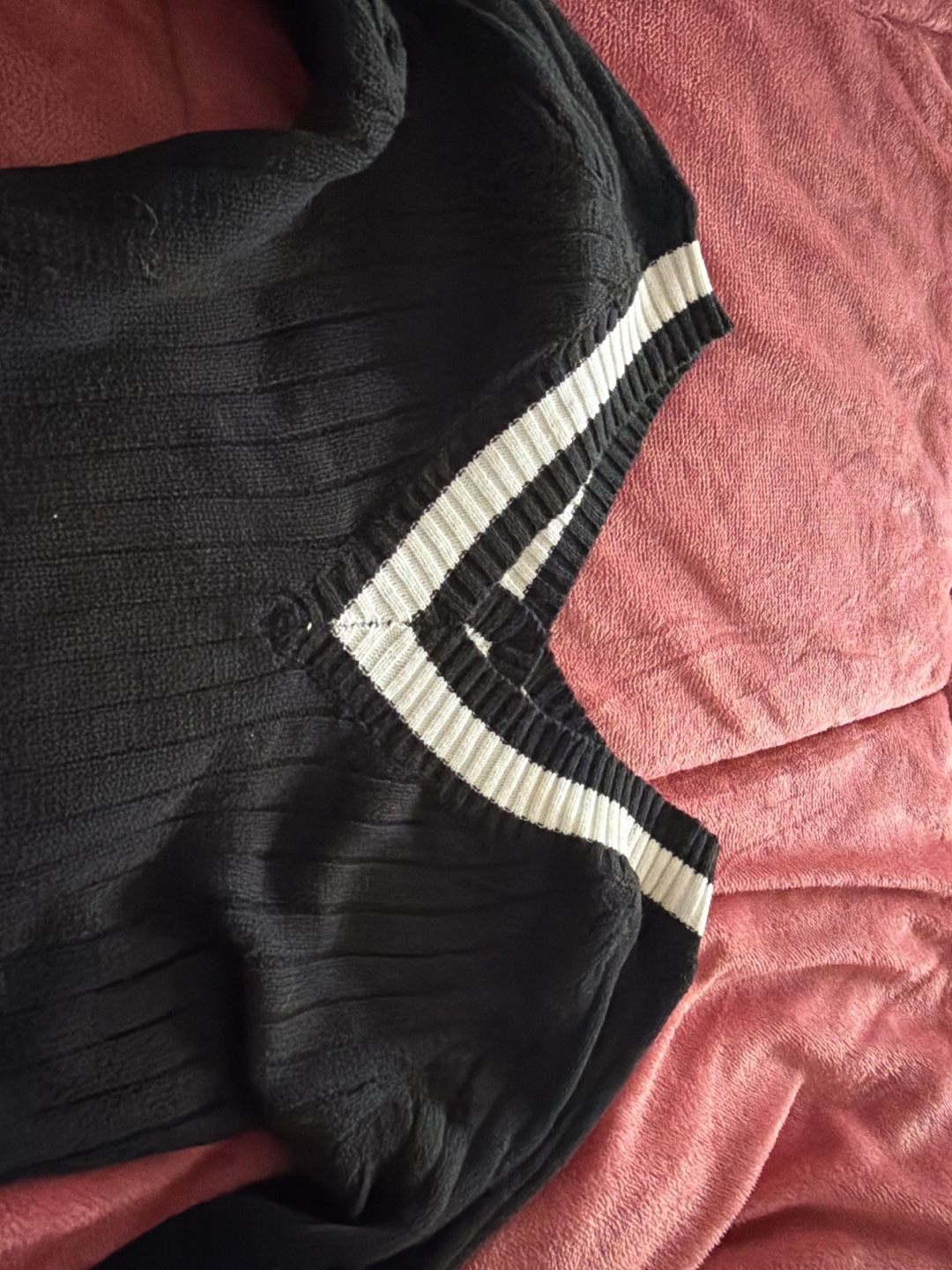 Black & White V-Neck Sweater - photo 2