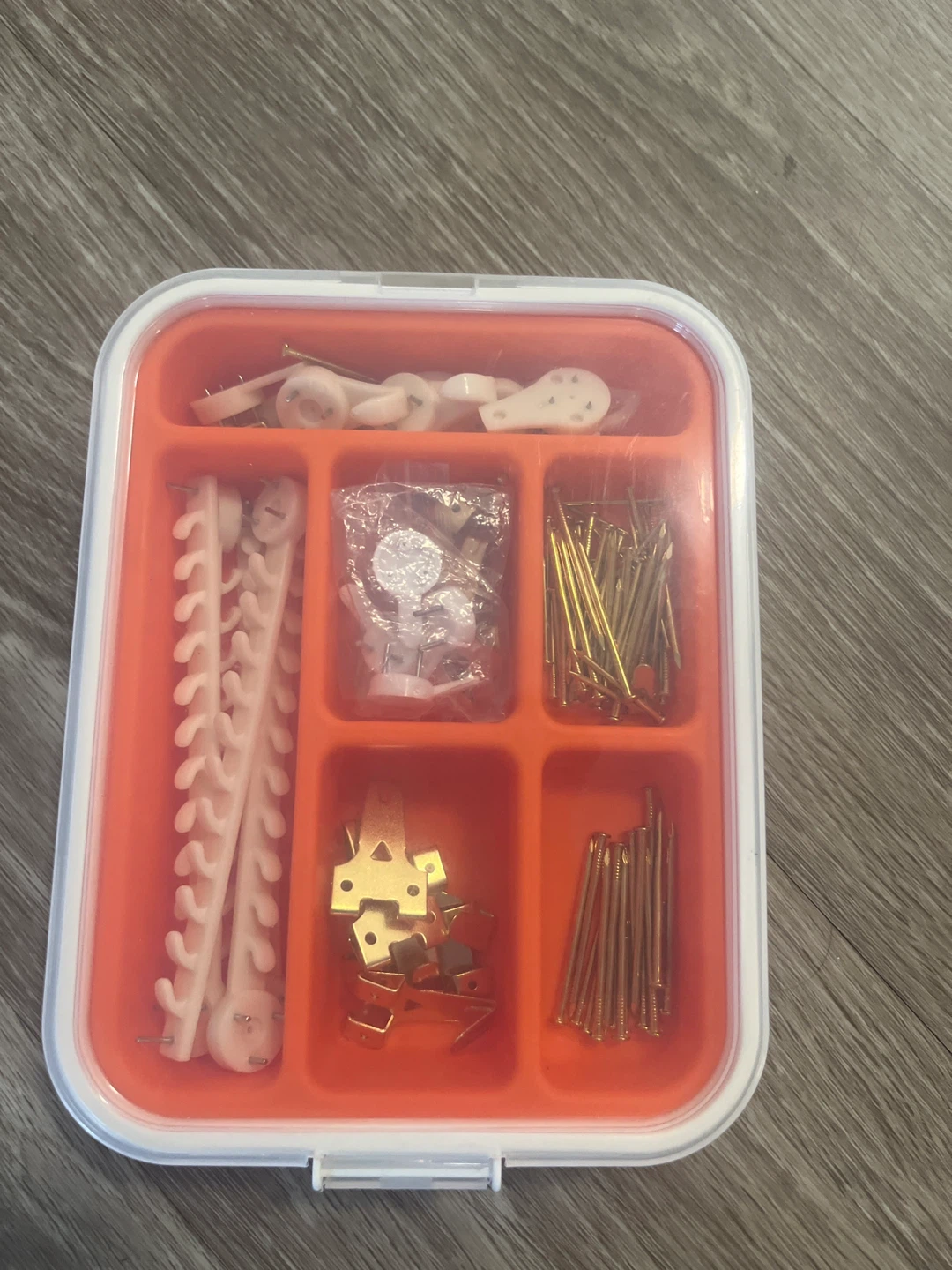 Picture Hanging Kit