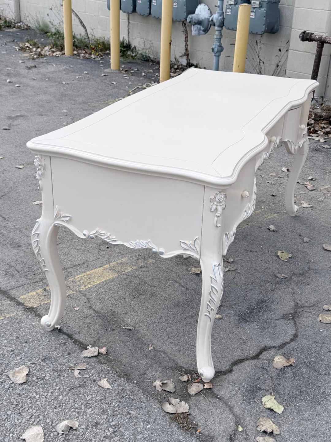 Antique Style White Desk - photo 4