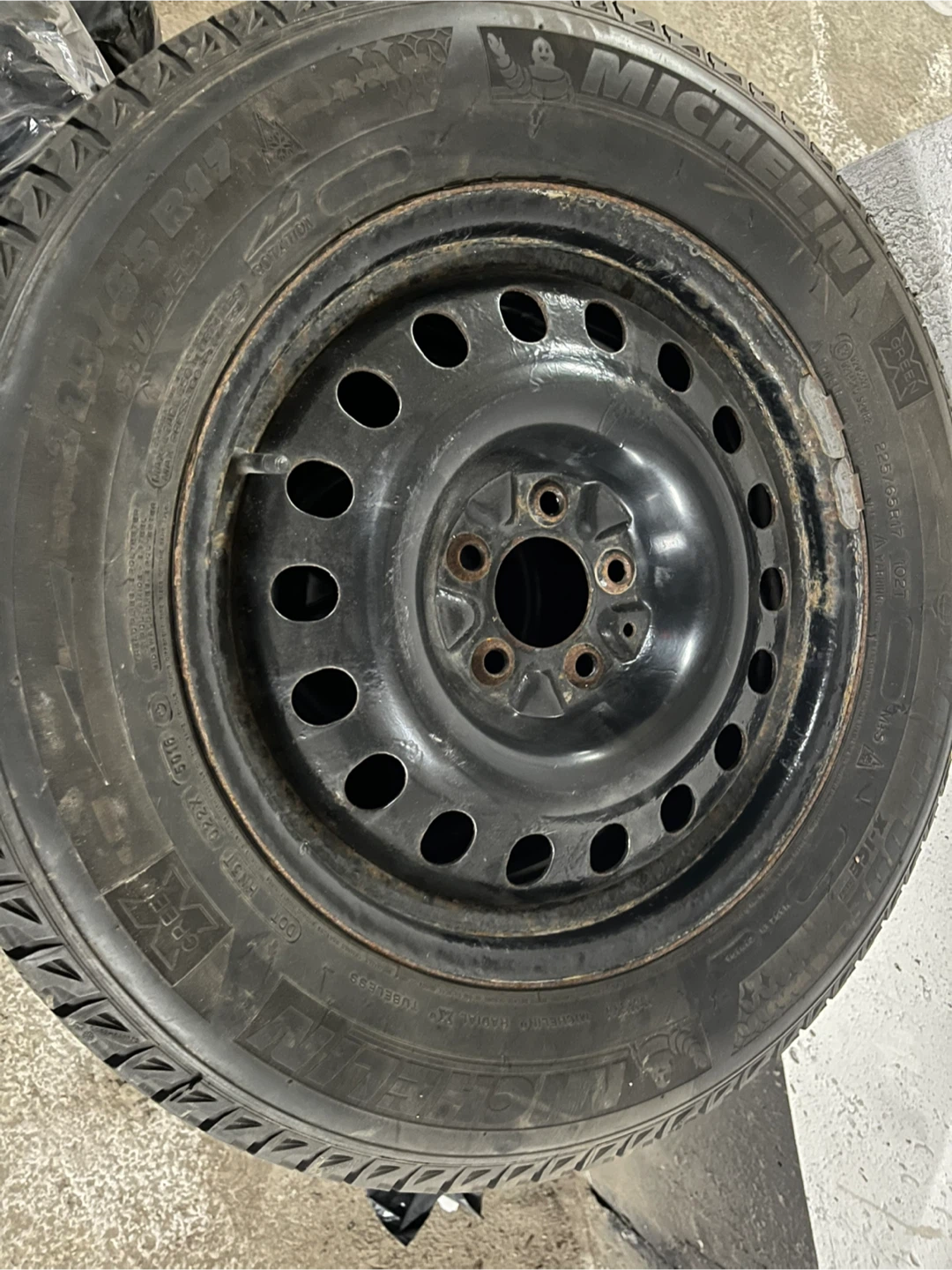 Michelin X-Ice Snow Tire set of 4 - photo 2
