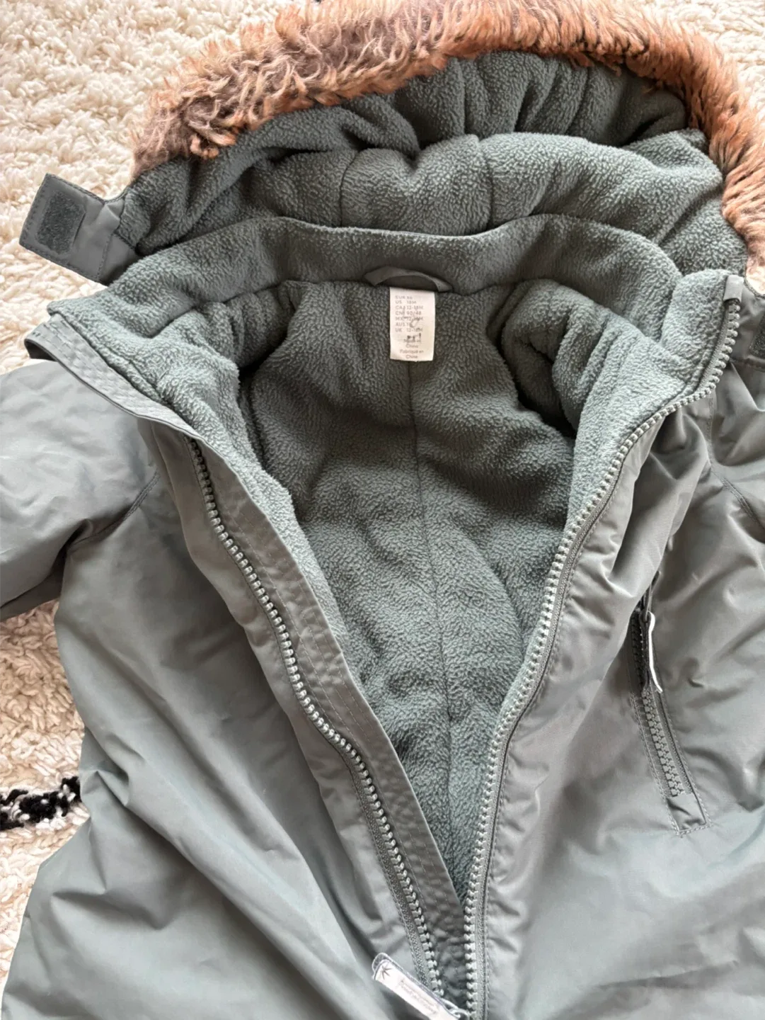 H&M Waterproof Snow Suit & Mittens image indicator(3)