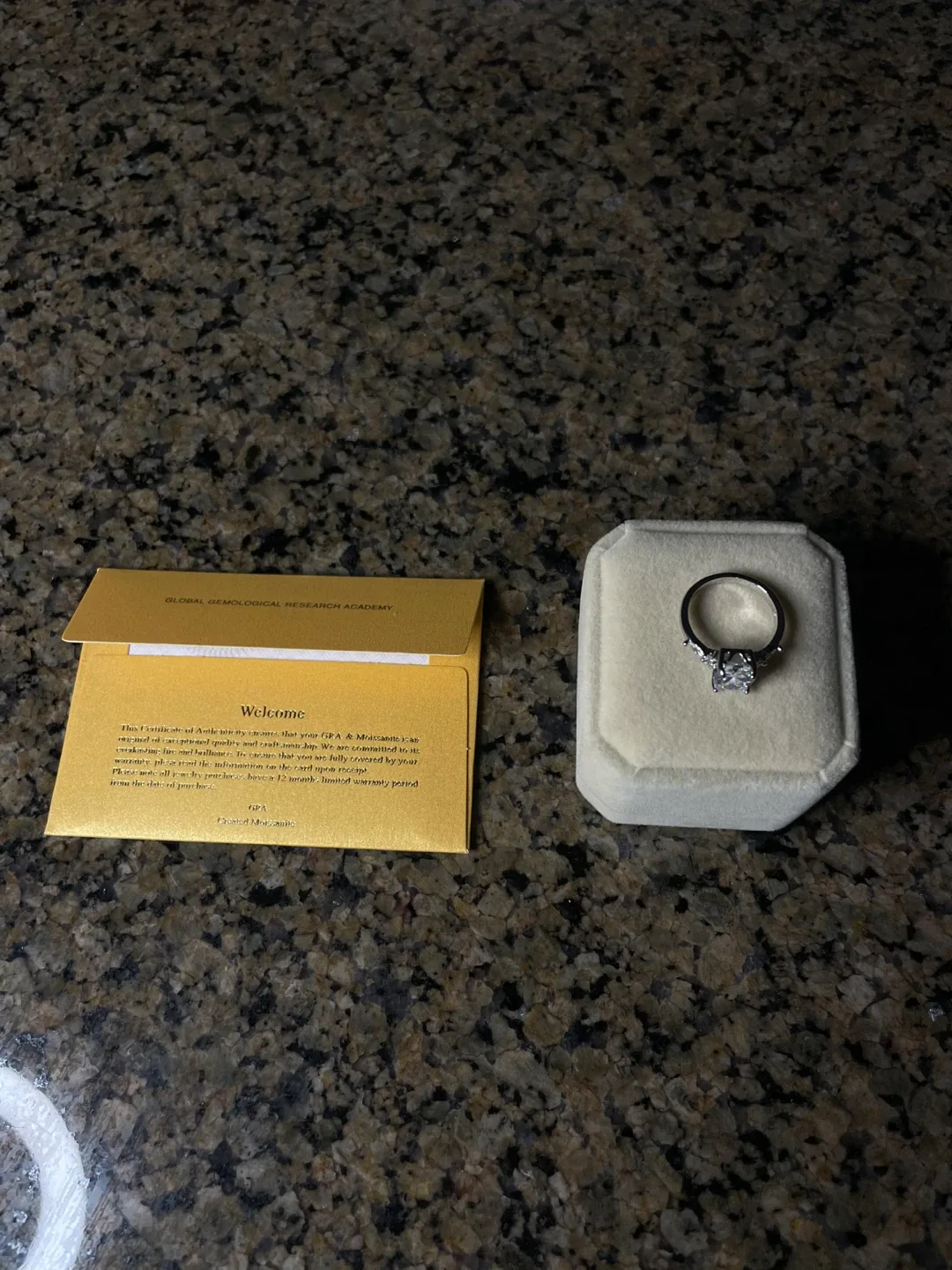 1ct moissanite diamond ring image indicator(2)