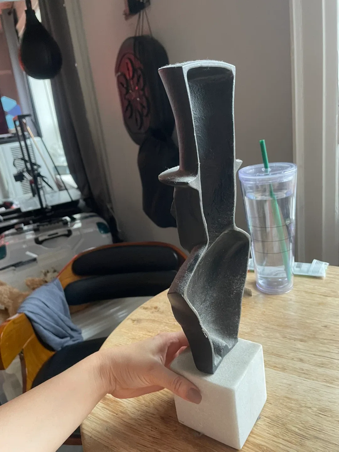 Bust Sculpture image indicator(2)