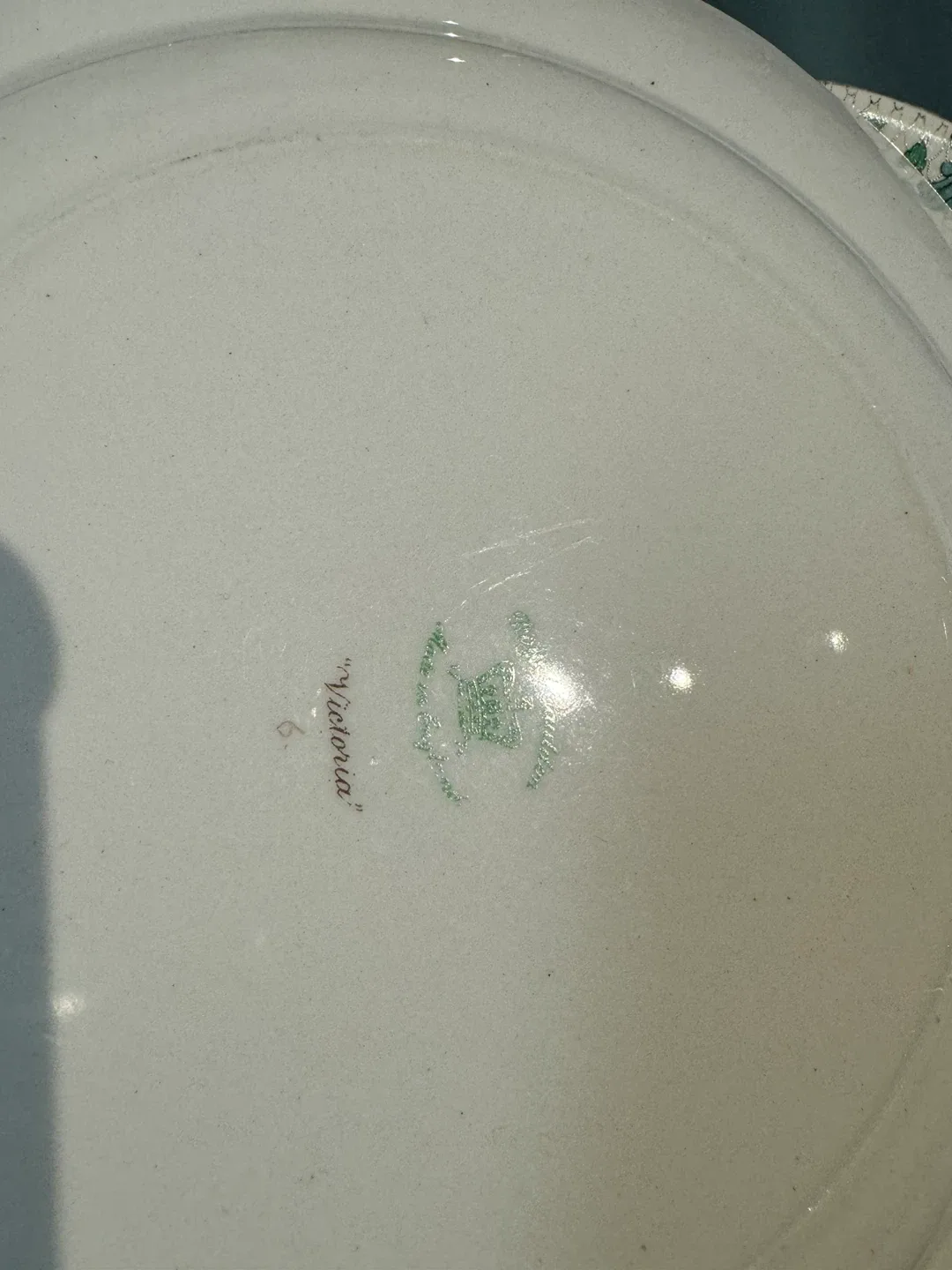 Royal douldon victoria: vintage English image indicator(2)