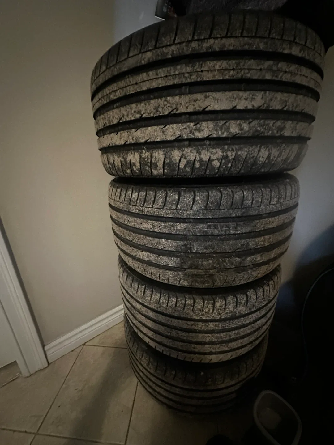 Bronze Superspeed Rims with Tires image indicator(3)