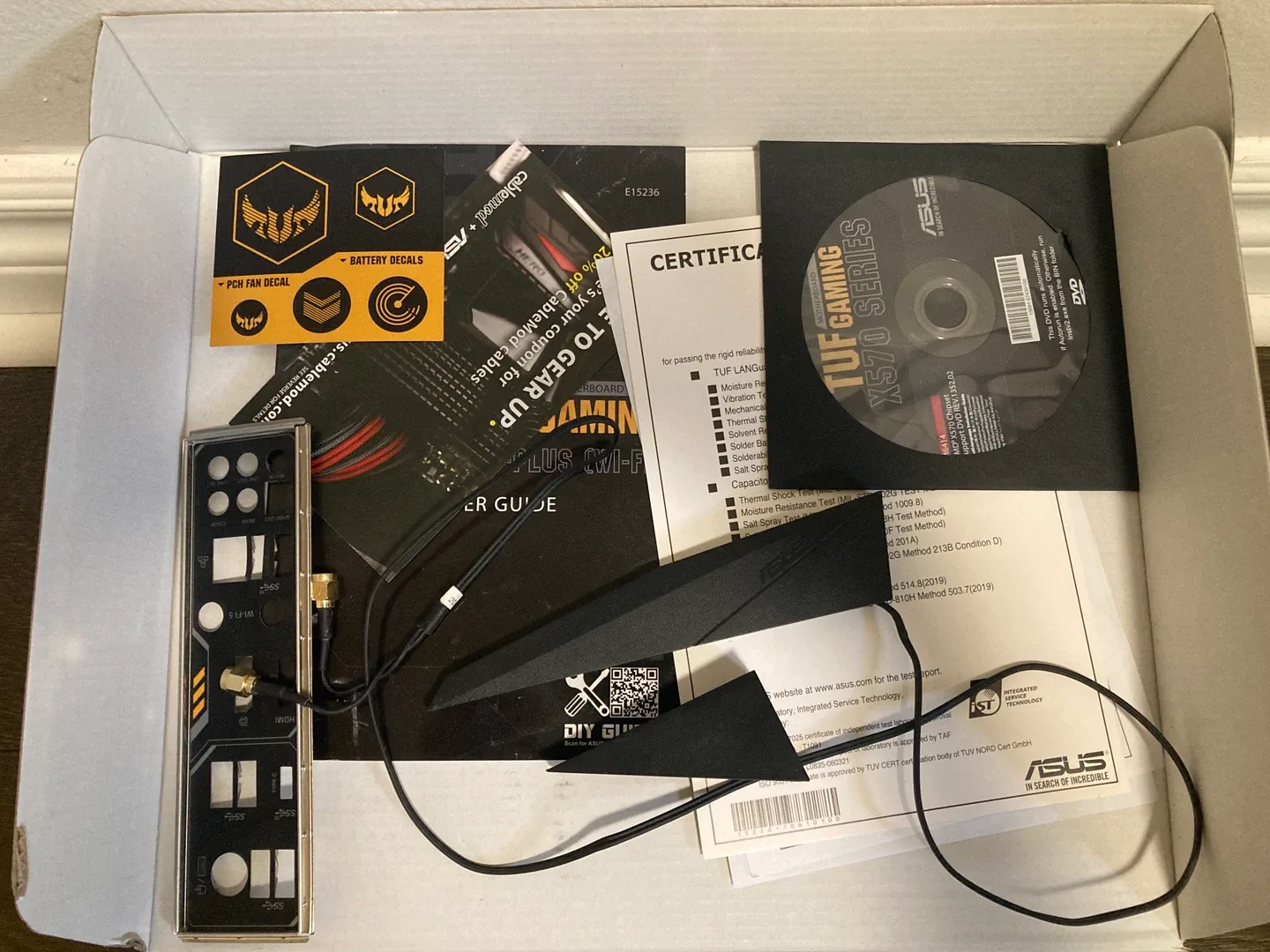 ASUS TUF GAMING X570-PLUS (WI-FI) Motherboard image indicator(4)