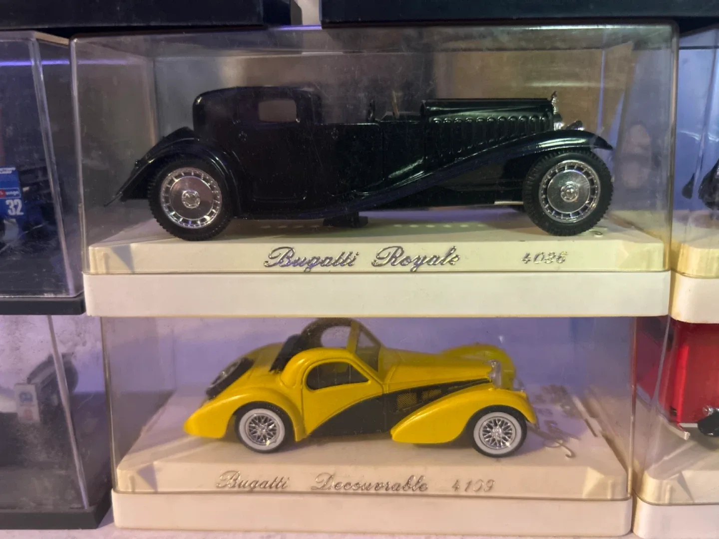 Bugatti & Cadillac Diecast Car Models image indicator(3)