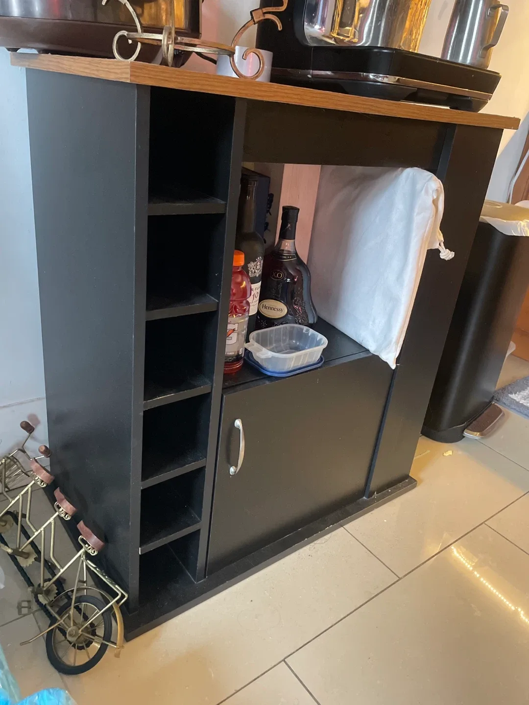 Black Bar Cabinet with Wine Rack image indicator(3)