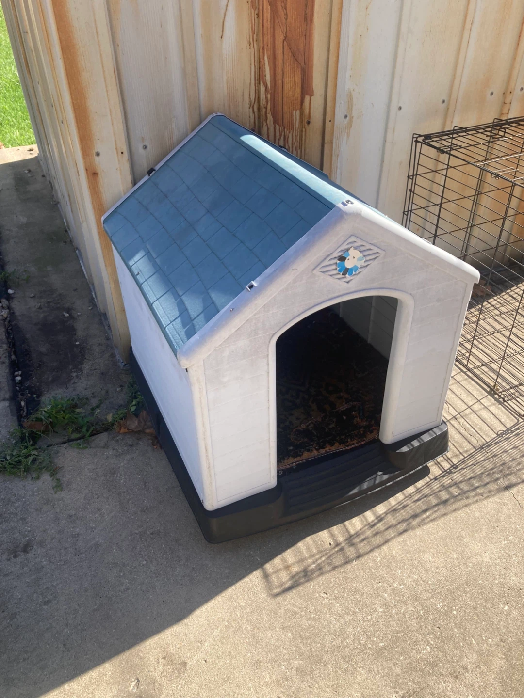 Dogloo Dog House - Great Condition! - photo 2
