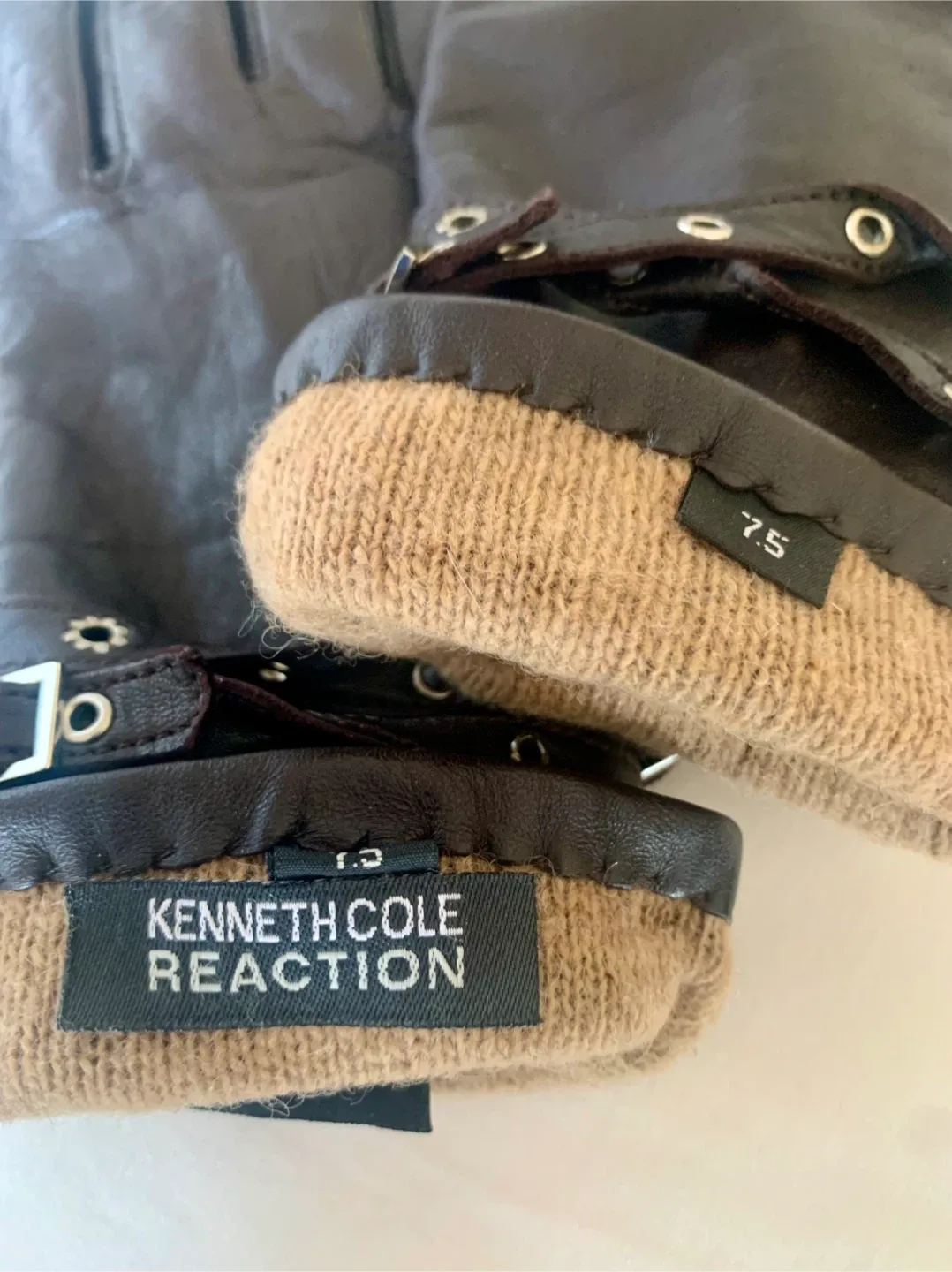 Kenneth Cole Reaction Leather Gloves - Size 7.5 image indicator(4)