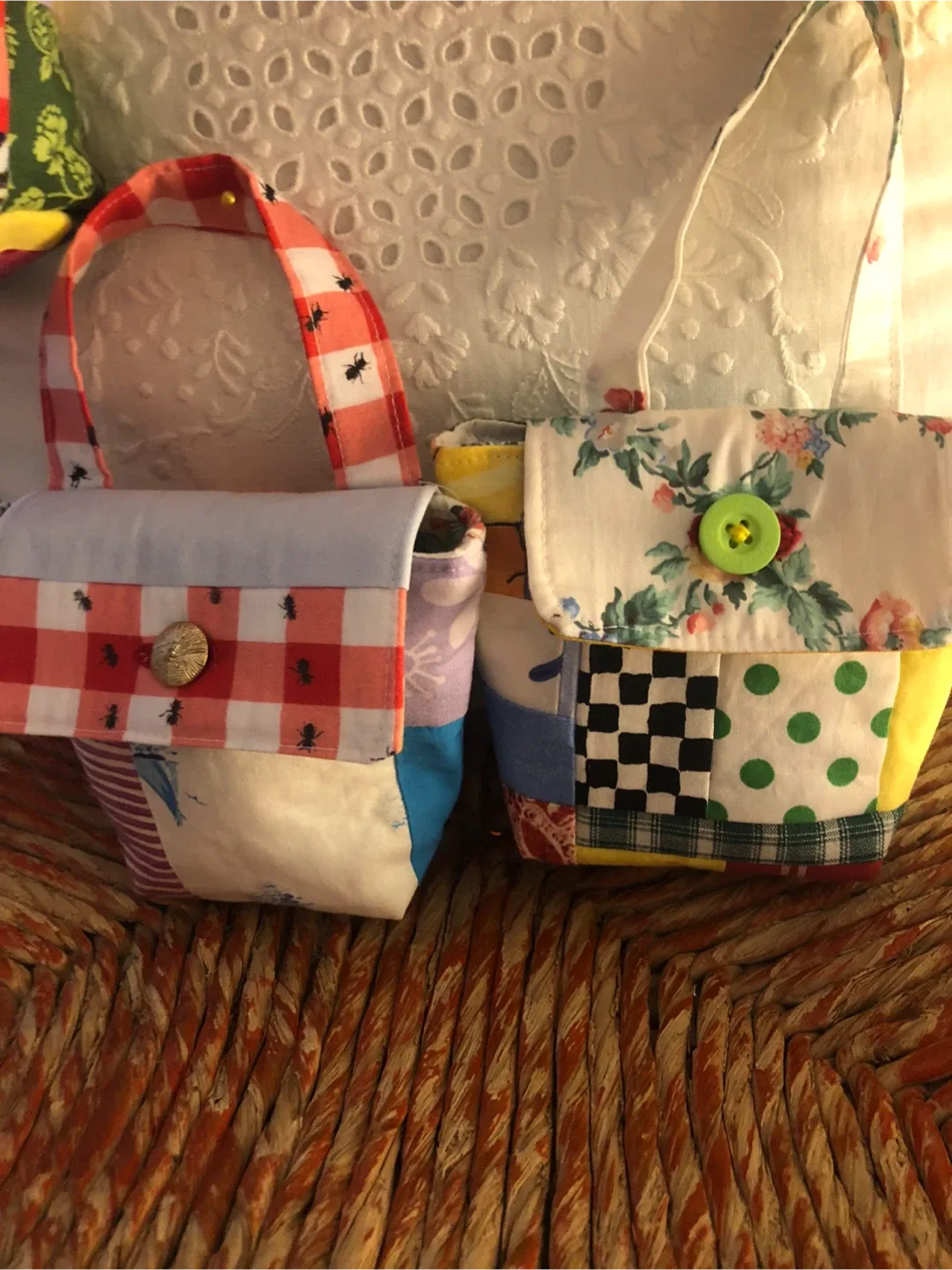 Handmade patchwork Fabric Mini Tote Bag image indicator(8)