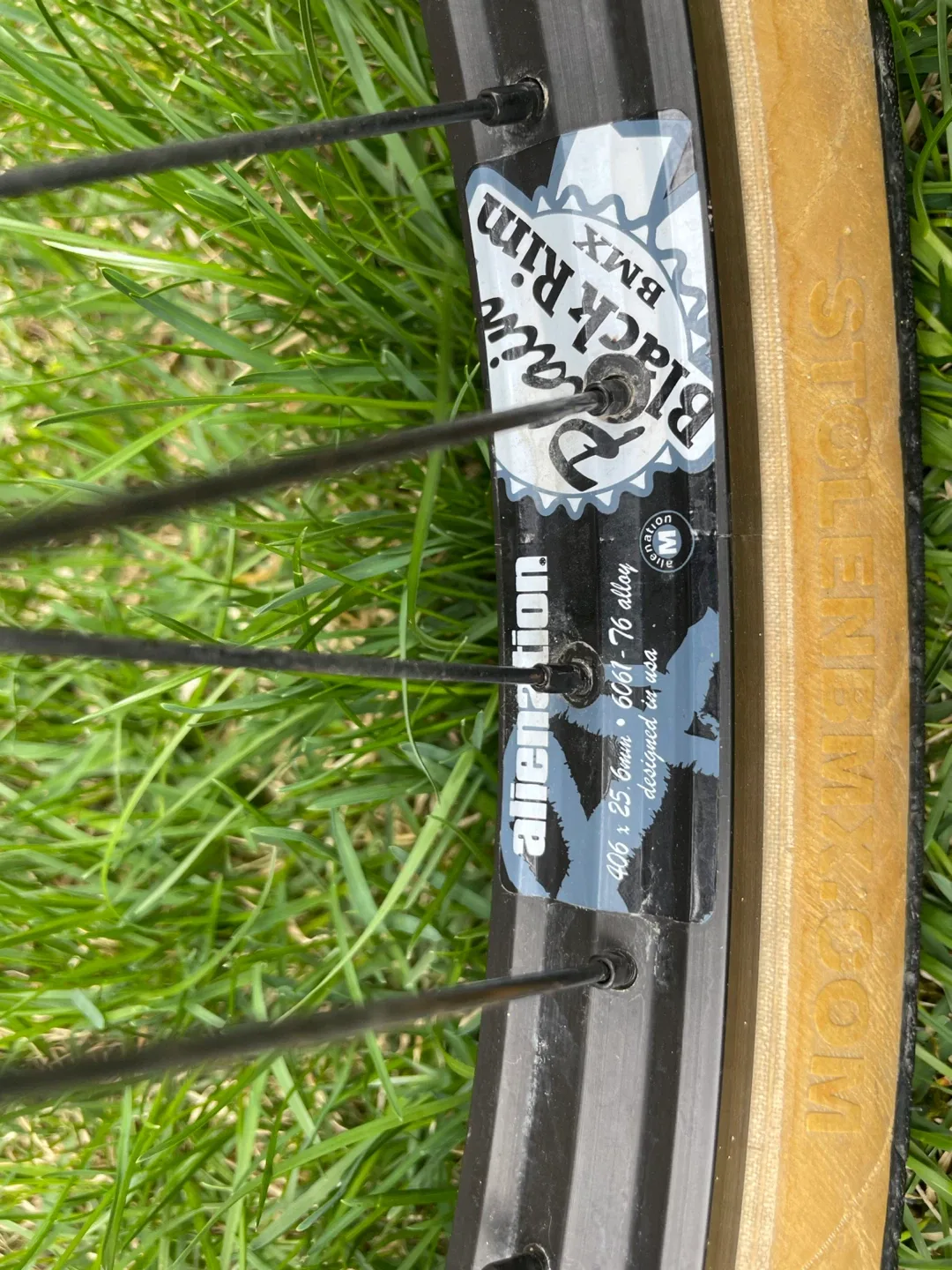 Haro BMX Bike with Sunday Stem & Shadow Conspiracy Chain image indicator(6)