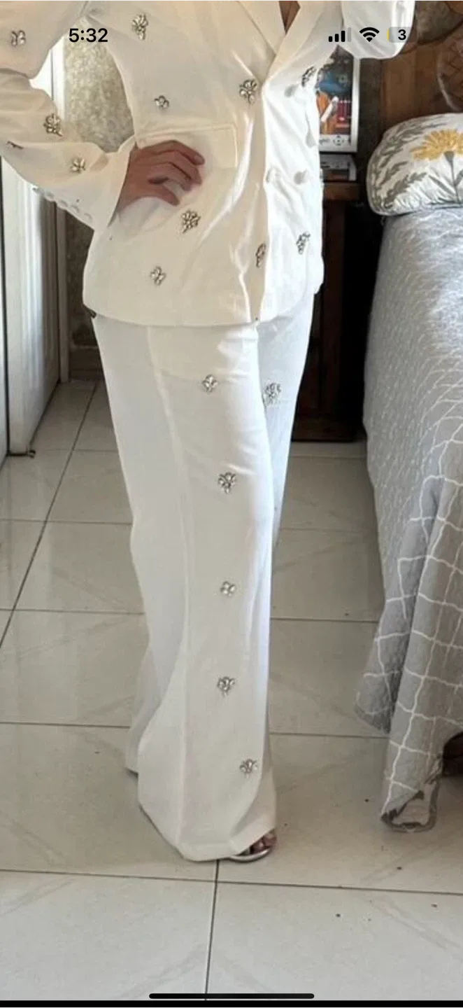 White Embellished Wide Leg Pants image indicator(2)