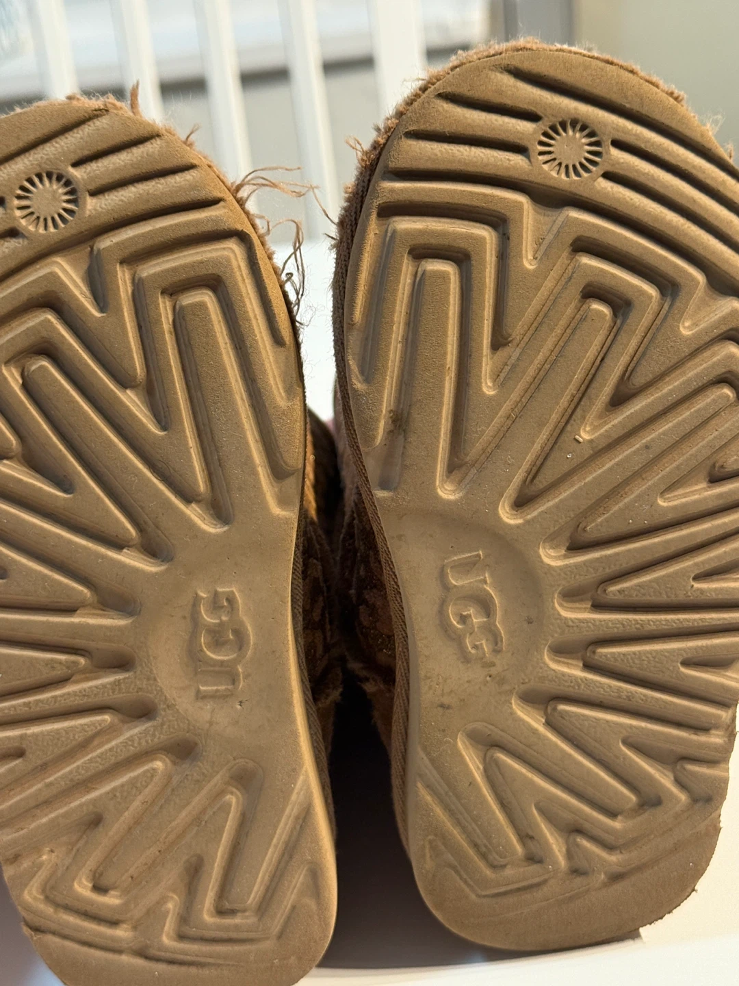 UGG Boots Size 10 (Little Kids/Toddler) - photo 5