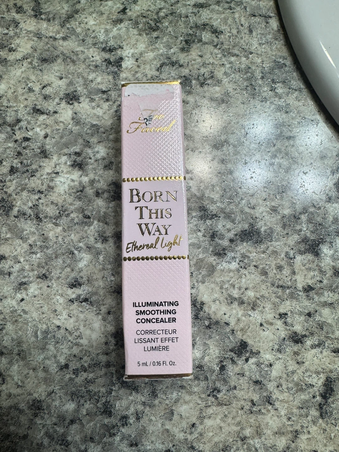 Too Faced Born This Way Ethereal Light Concealer