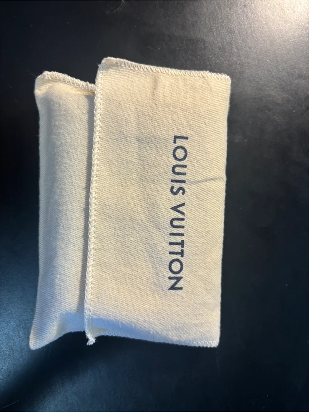 Louis Vuitton Black Leather Wallet image indicator(4)