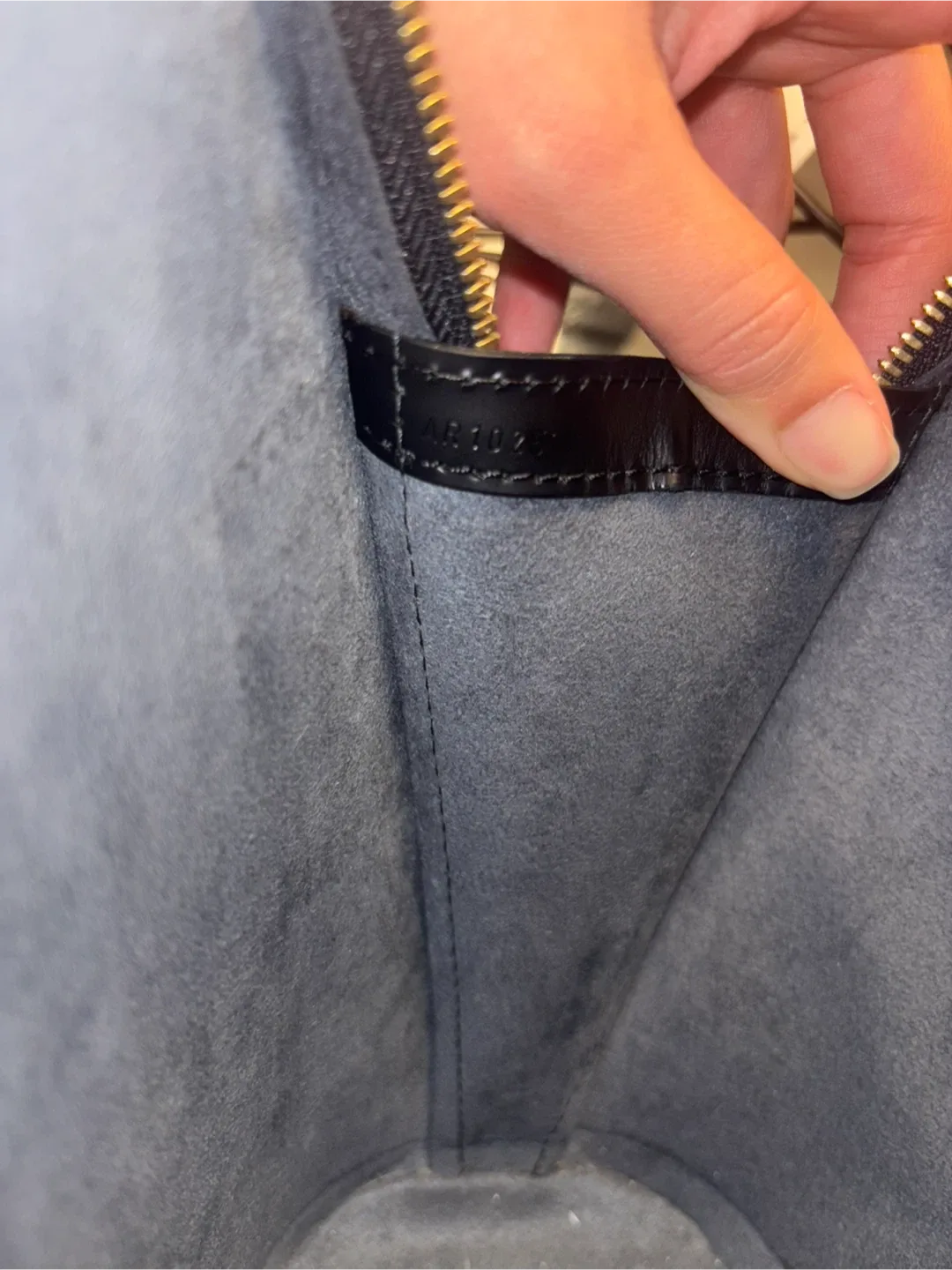 Louis Vuitton Epi Leather Black Tote Bag image indicator(6)