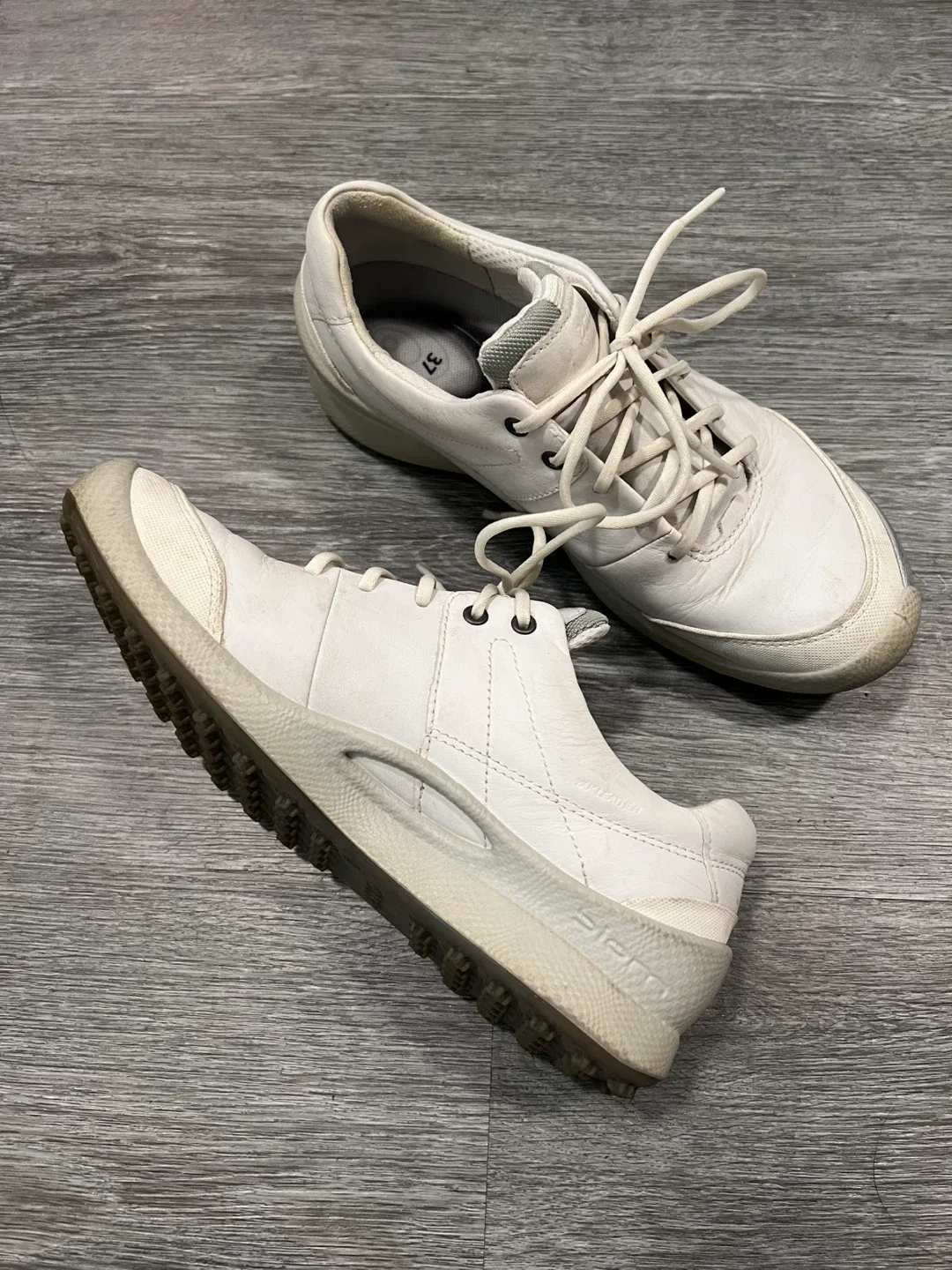 Ecco BIOM Leather Shoes image indicator(2)