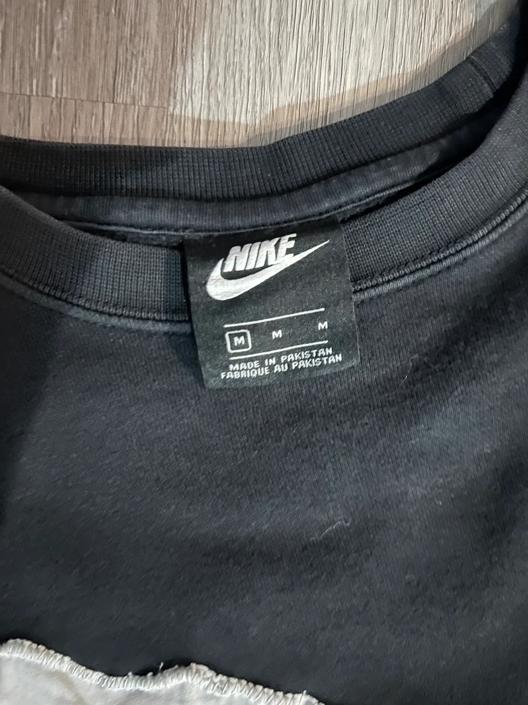 Nike custom Halloween Skeleton Crewneck - Size M image indicator(3)