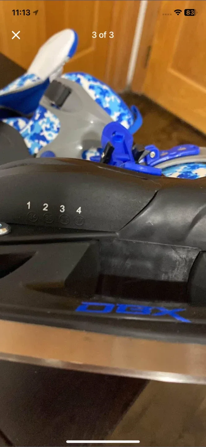 DBX Adjustable Ice Skates Size 4 image indicator(2)