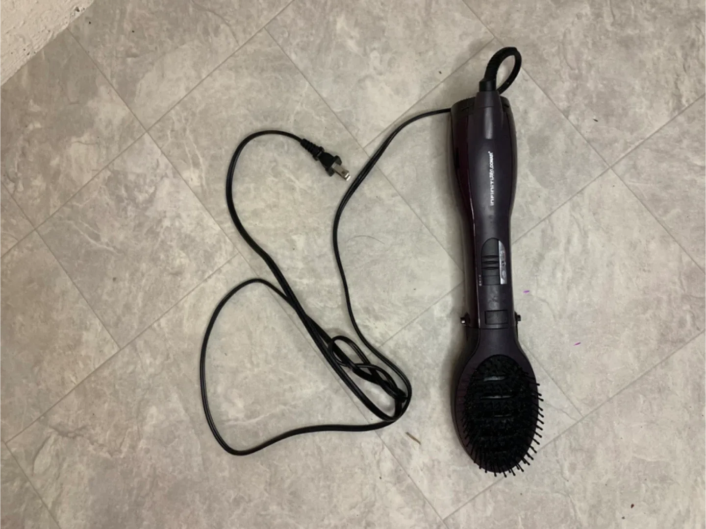 Infiniti Pro by Conair Hot blow dryer Brush - hair / beauty image indicator(2)