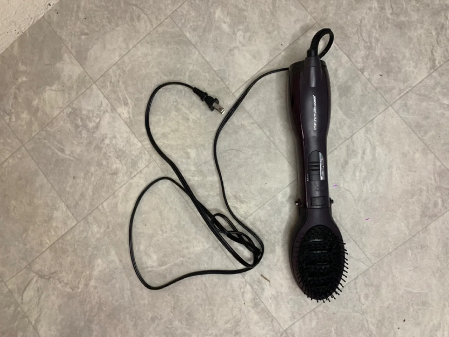 Infiniti Pro by Conair Hot blow dryer Brush - hair / beauty image indicator(6)