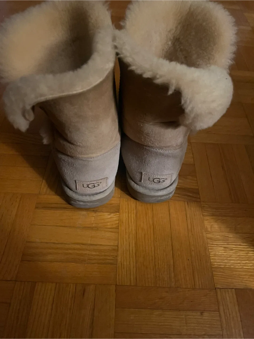 UGG Boots Beige Size 8 image indicator(4)