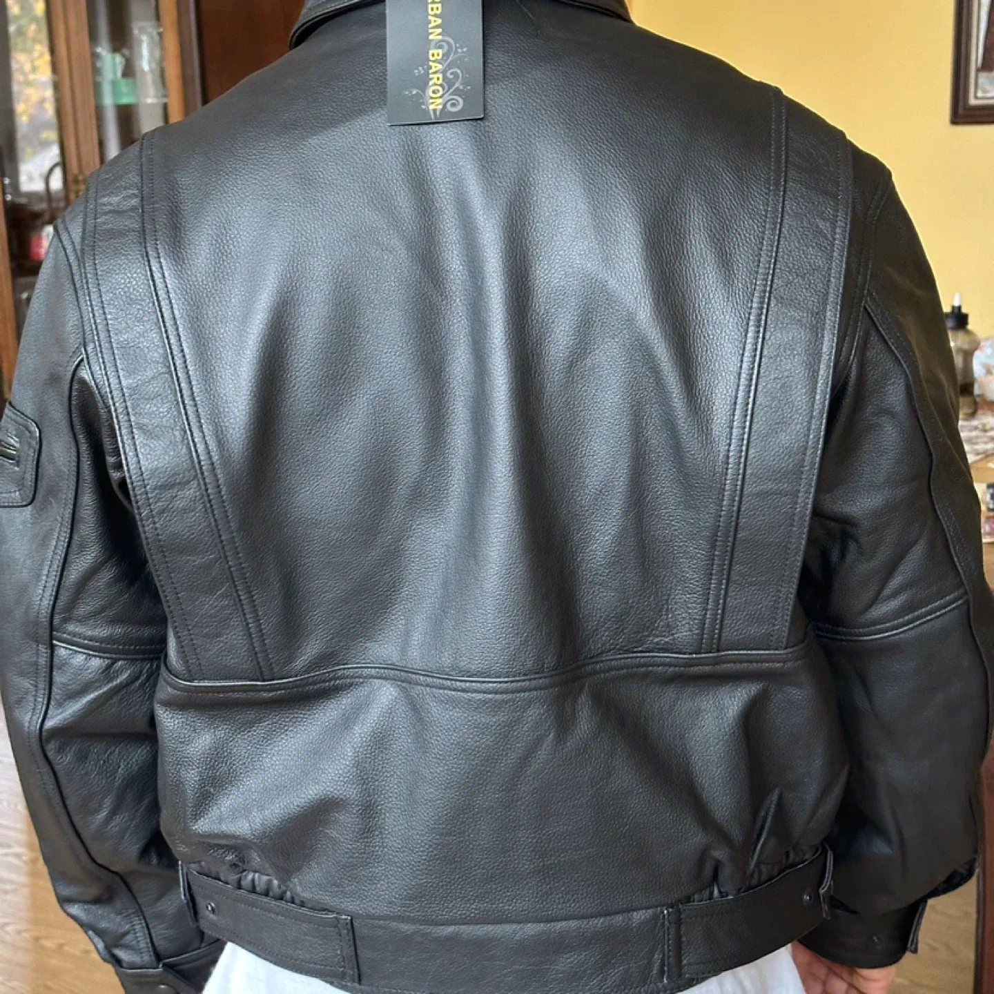 Brand New Genuine Leather Jacket – Size XL image indicator(2)