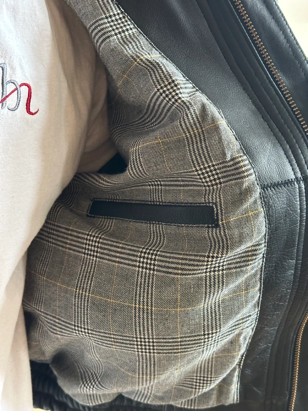 Brand New Genuine Leather Jacket – Size XL image indicator(8)