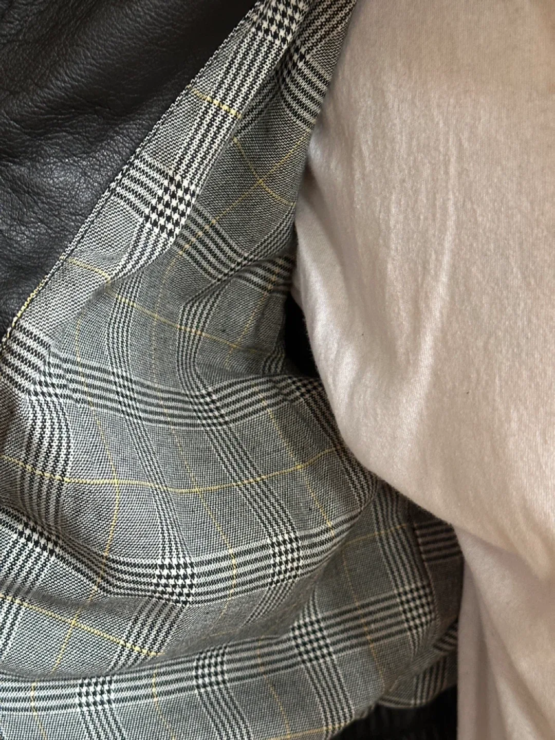 Brand New Genuine Leather Jacket – Size XL image indicator(9)