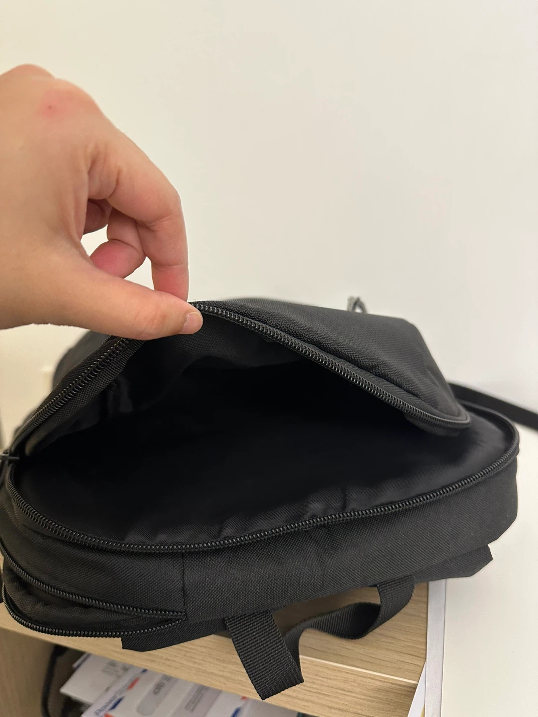 Targus Laptop Backpack [MOVING SALE] - photo 4