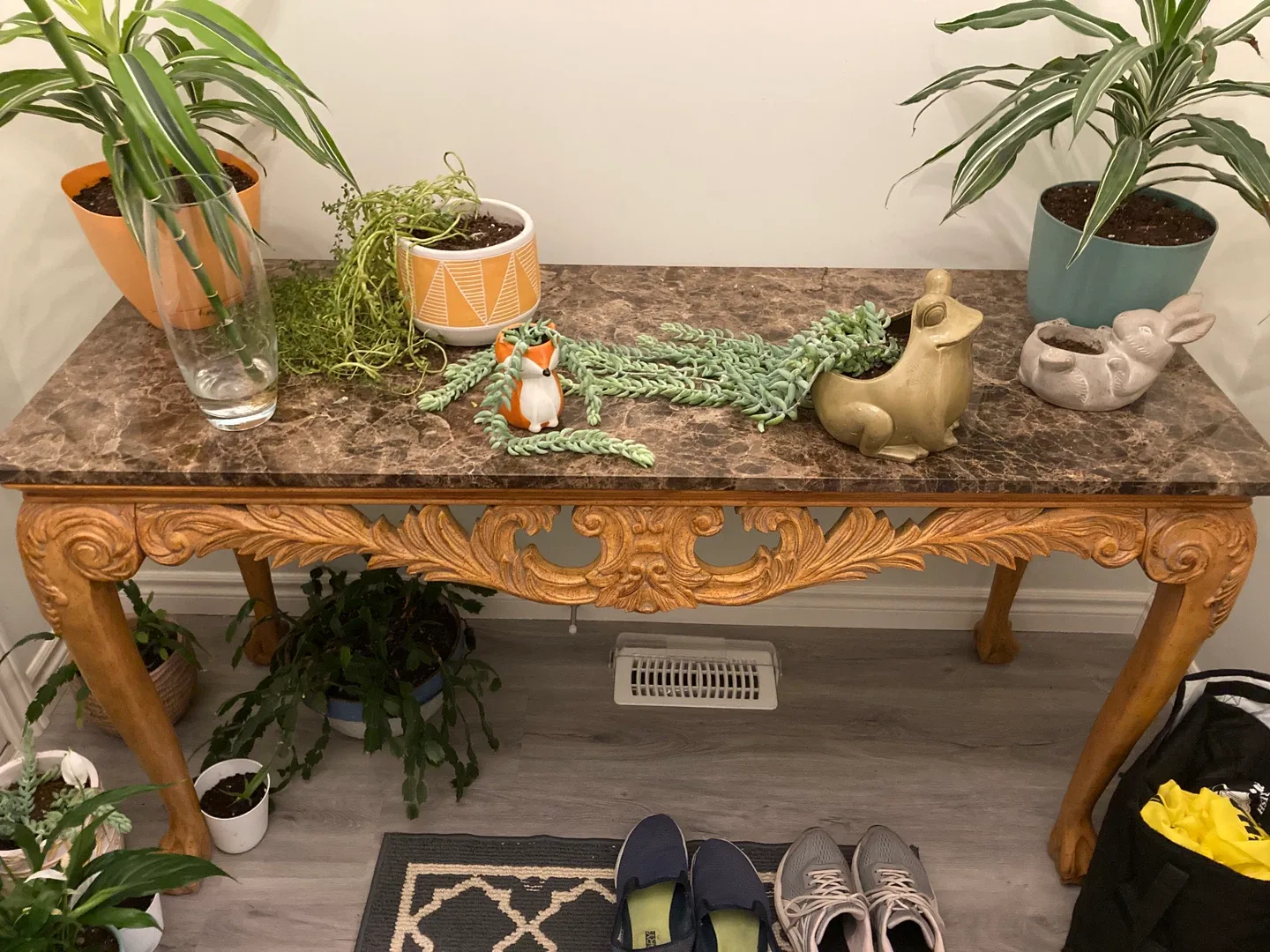 Ornate Marble Top Table image indicator(2)