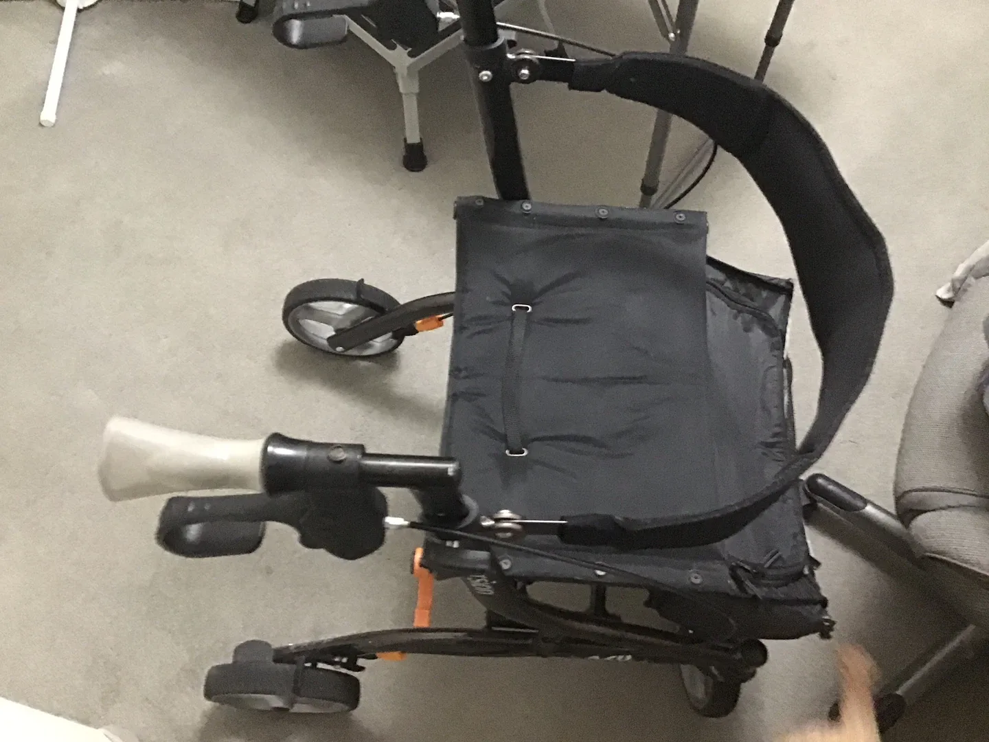 Black Walker with Seat image indicator(2)