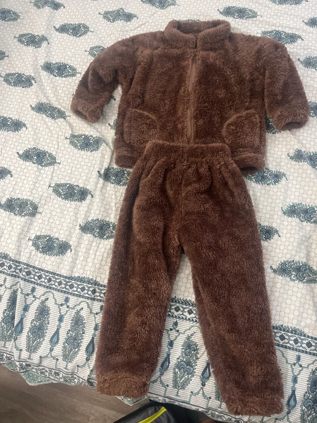 Fuzzy Brown Loungewear Set Beaver custome thumbnail