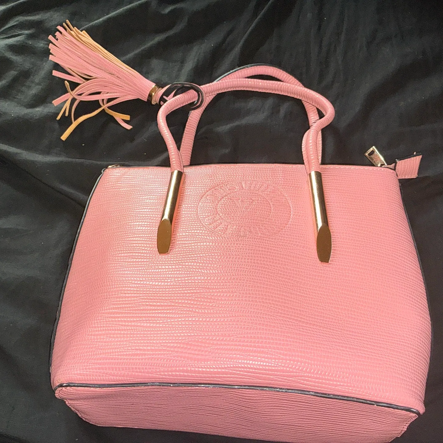 Louis Vuitton Pink Leather Embossed Handbag image indicator(2)