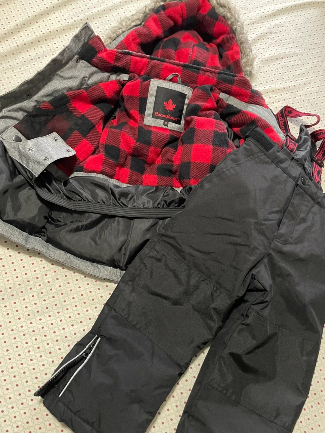 Canadiana 4T Snowsuit image indicator(2)