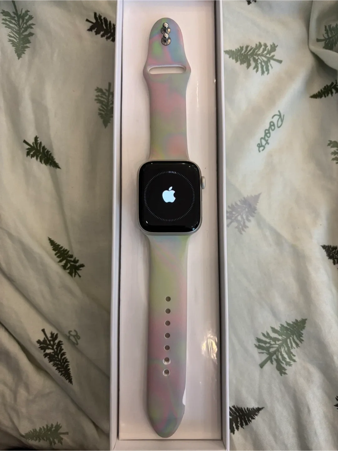 Apple Watch SE2 cellular image indicator(2)