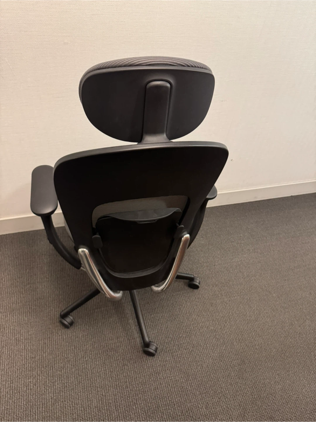Ergonomic Grey Office Chair + back support and seat cushion - photo 4