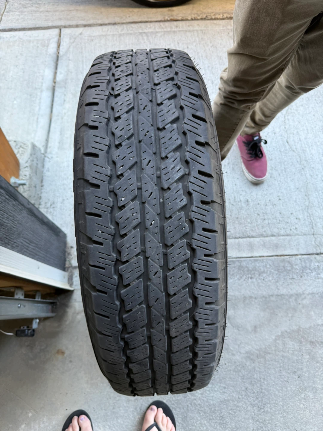 Bridgestone dueller AT tires - 255/75/17 m+s - photo 2