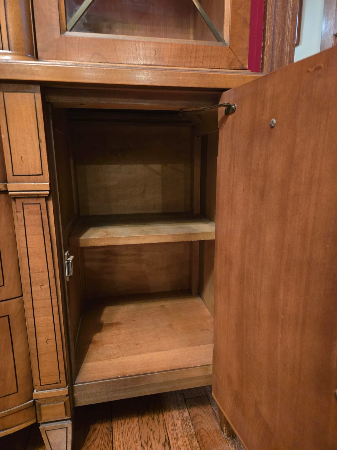 Wooden China Cabinet - photo 3