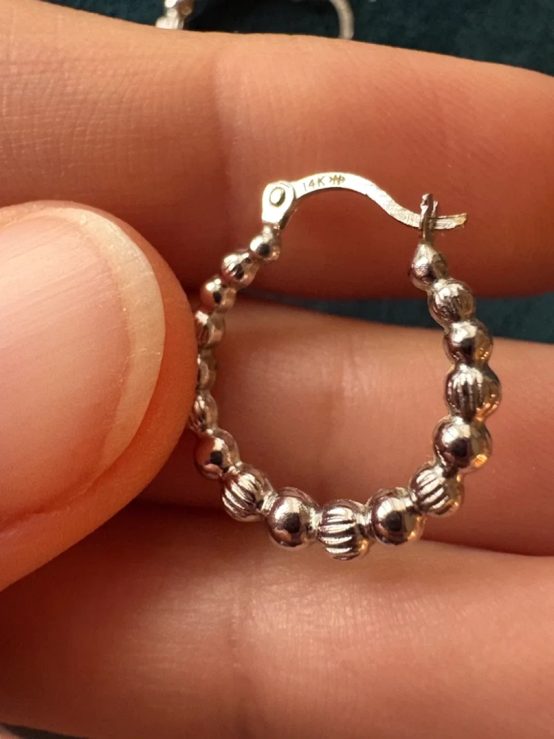 14k White Gold Hoops image indicator(2)