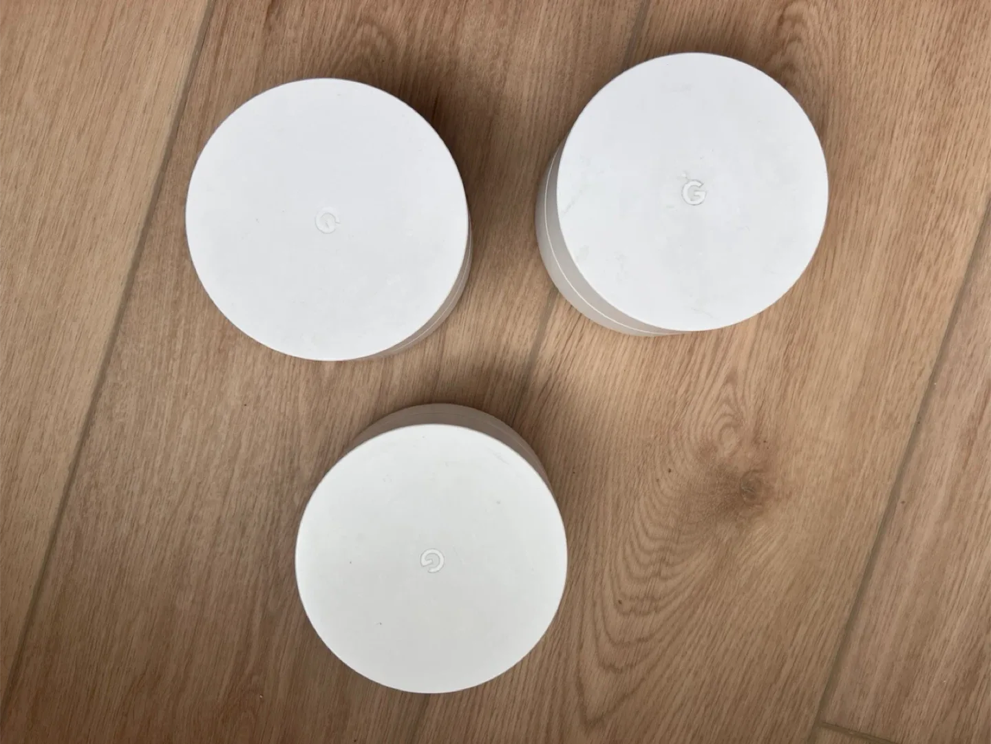 Google Nest WiFi Points (Model GJ2CQ) - 3 Pack image indicator(2)