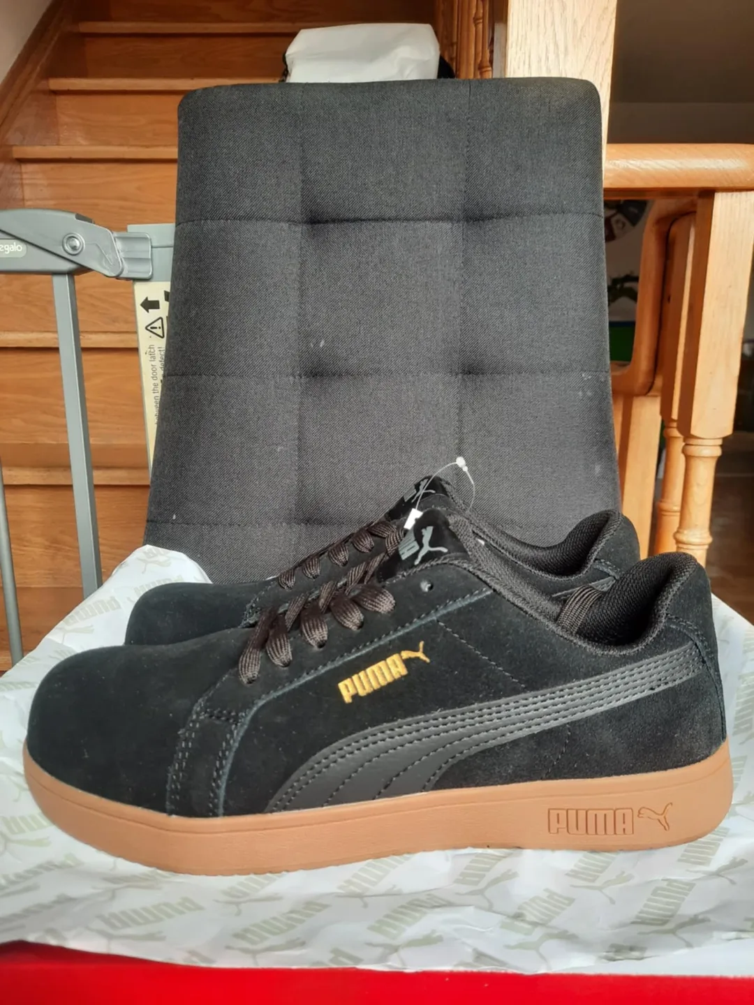 Puma Suede Black/Gum Sole Shoes - Size 9 M