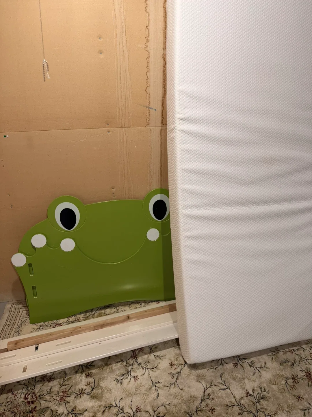 Kids' Froggy Bed Frame & Mattress